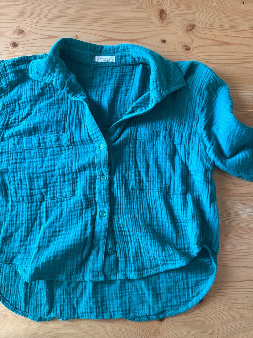 Z Supply Airy Gauze Button Up and Shorts set in Rainforest - Picture 5 of 6